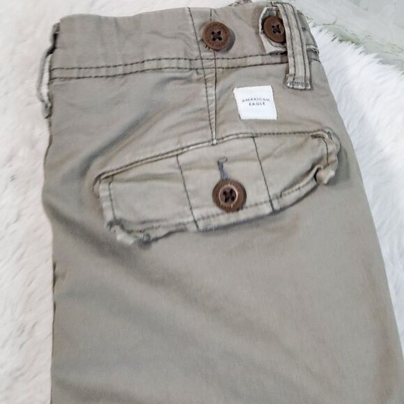 American Eagle Outfitters Utility/Cargo Shorts - Picture 2 of 12